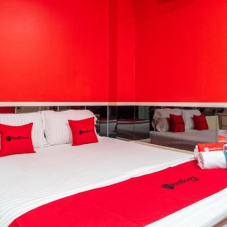 Reddoorz Plus Near Chadstone Mall Μπεκάσι Εξωτερικό φωτογραφία