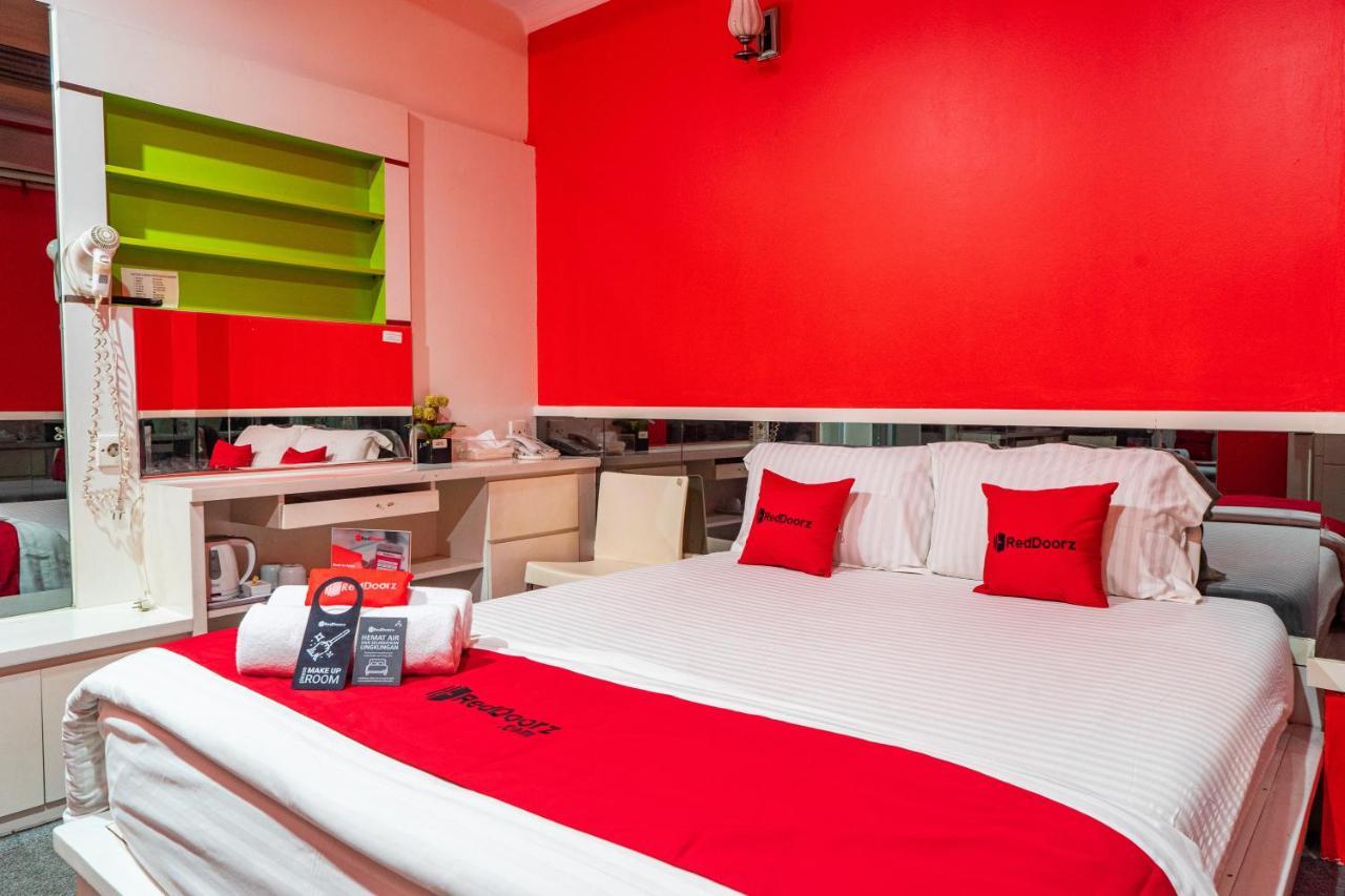 Reddoorz Plus Near Chadstone Mall Μπεκάσι Εξωτερικό φωτογραφία