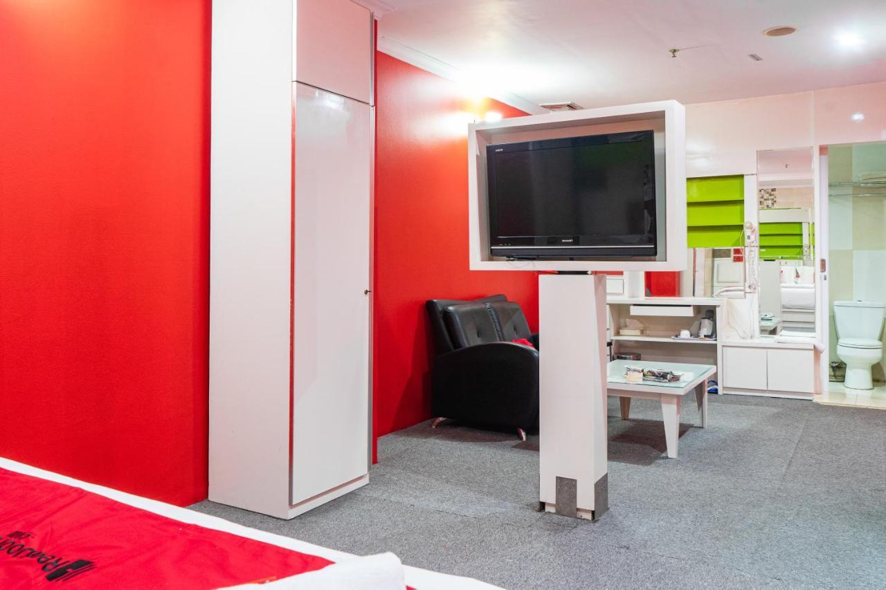 Reddoorz Plus Near Chadstone Mall Μπεκάσι Εξωτερικό φωτογραφία