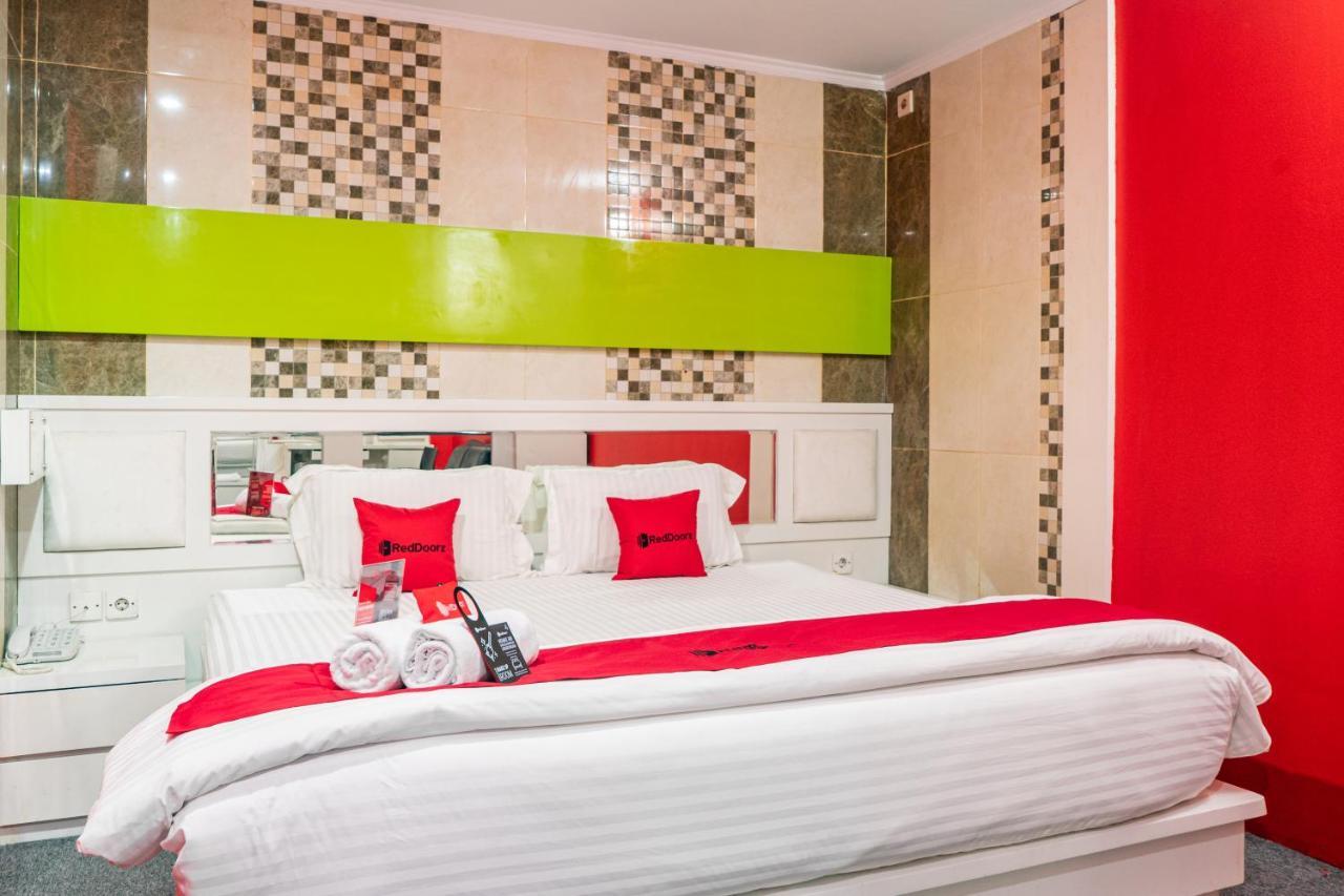 Reddoorz Plus Near Chadstone Mall Μπεκάσι Εξωτερικό φωτογραφία